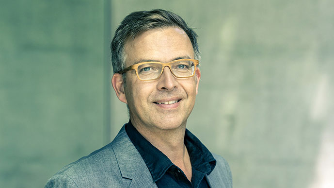 Porträtfoto: Armin Kraus.